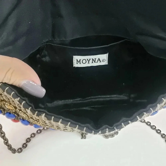 Moyna Custom Beaded/Sequin Clutch/Bag - Picture 4 of 7